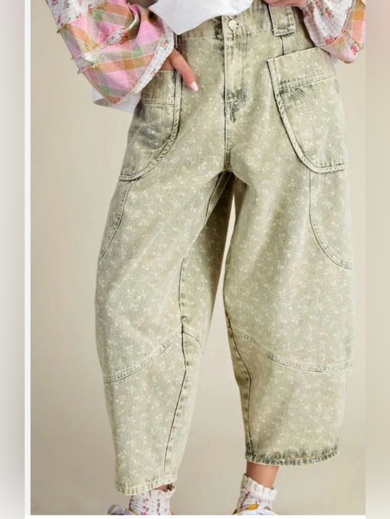easel Pants - ⭐️NWT Easel Meadow Barrel Jeans⭐️